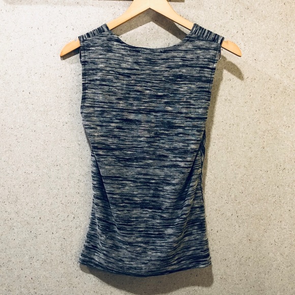 ⭐️5/$25 | BCBG MAX AZRIA | Salt & Pepper Knit Top | XS - Picture 2 of 3